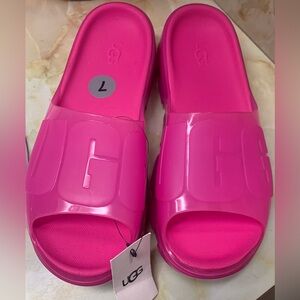 Ugg Sandals Women's Size 7 without box